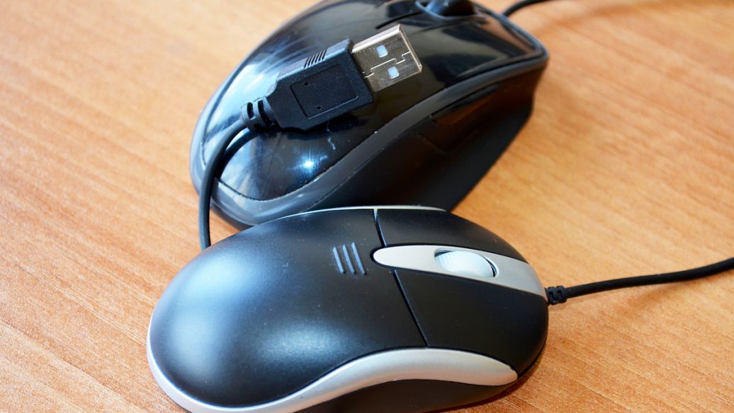 2026年透明游戏鼠标推荐：这3款颜值与性能兼备-4