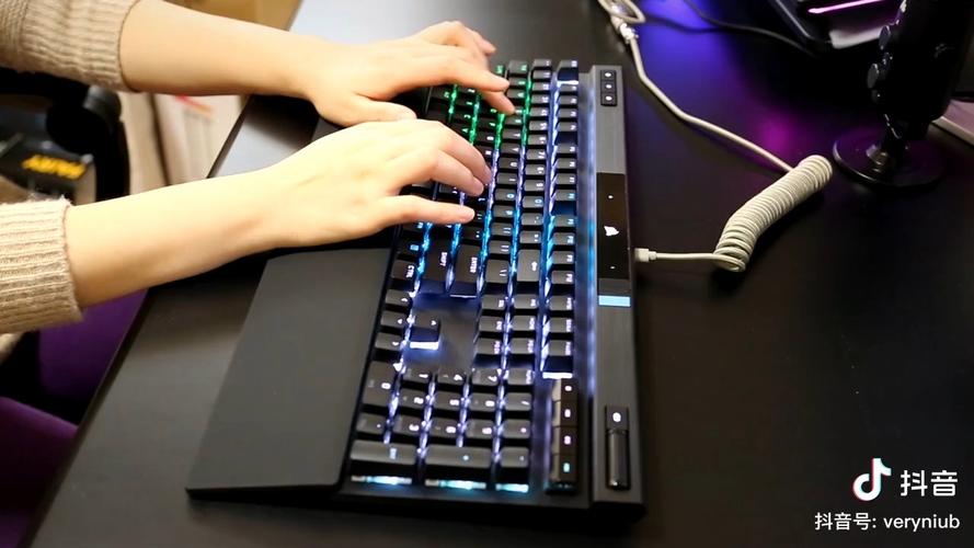 为什么8000Hz回报率键盘是伪需求？实测3款告诉你答案-3