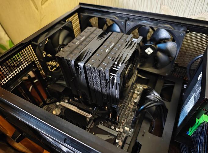 游戏手机散热风扇噪音大吗？实测3款旗舰告诉你真相-4