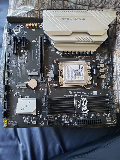 X870主板怎么选?2026年必看的3款高性价比型号推荐-5 X870主板怎么选?2026年必看的3款高性价比型号推荐-5
