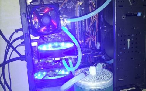 水冷散热器怎么选？2026年最新选购避坑指南