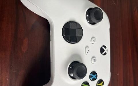 2026年高性价比Xbox配件推荐：手柄、耳机与硬盘怎么选
