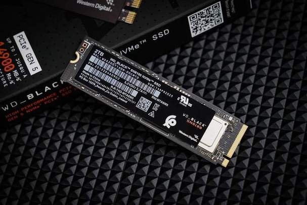 闪迪SN8100上手实测：速度与发热，到底值不值得买？-3