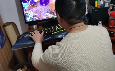 游戏手机边播边玩发烫？实测4招降温不掉帧
