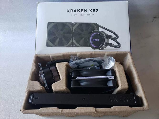NZXT Kraken 精英版评测：性能、噪音与颜值全解析-2