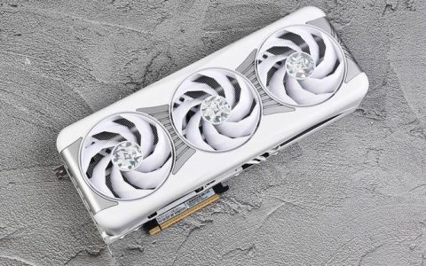 RTX 5070首发评测：性能比4070强多少？值不值得买？