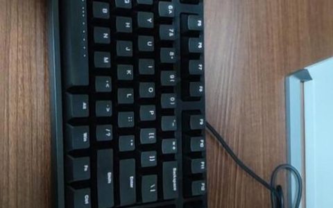 新手必看！机械键盘黑轴到底适合谁？优缺点一次讲透