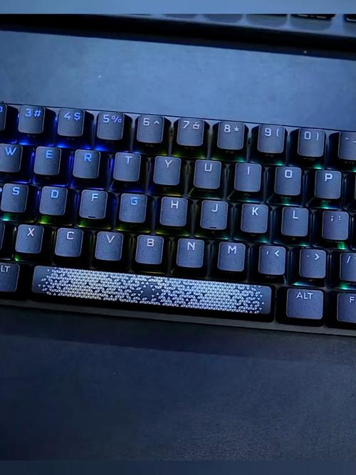 海盗船机械键盘评测：手感与颜值兼备，值得入吗？