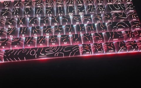 机械键盘灯效怎么调？3步教你玩出RGB高级感