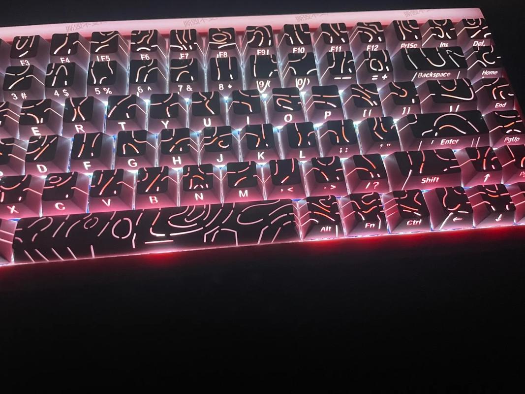 机械键盘灯效怎么调？3步教你玩出RGB高级感
