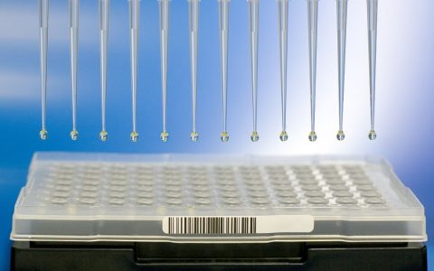 SSD散热片是智商税吗？实测告诉你到底有没有用