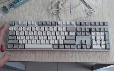 机械键盘手感舒适的秘密：轴体、键帽与润滑怎么选？