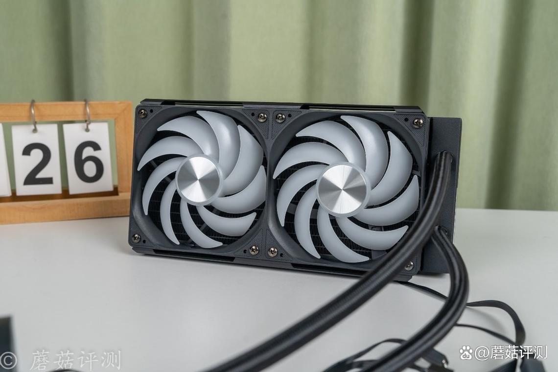 LCD水冷散热真有那么神？实测3款热门型号告诉你-3