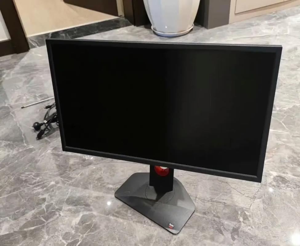 吃鸡显示器怎么选？144Hz对比240Hz，实测帧率差距-4