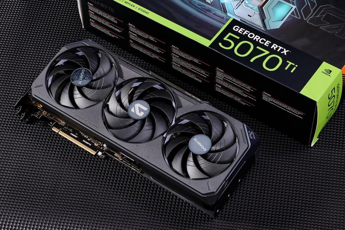 RTX 5070 Ti首发评测：性能暴增还是挤牙膏？实测结果告诉你-4