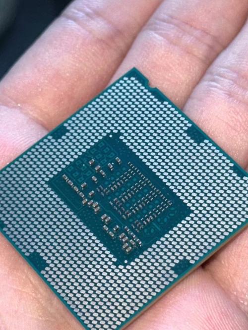 Intel酷睿Ultra 7实测：这代CPU到底值不值得升级？-1
