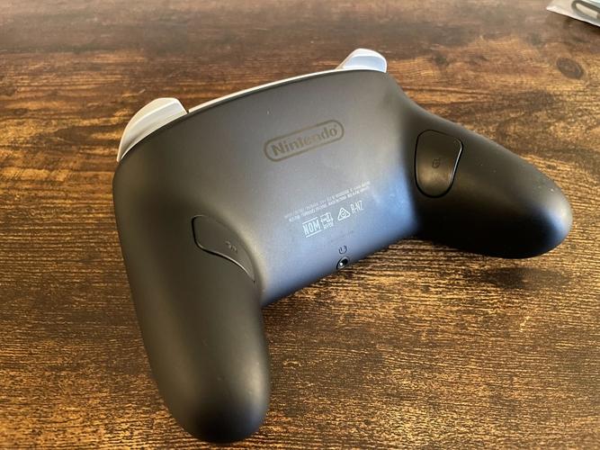 Switch 2 Pro手柄深度评测：值不值得升级？对比原版一探究竟-2