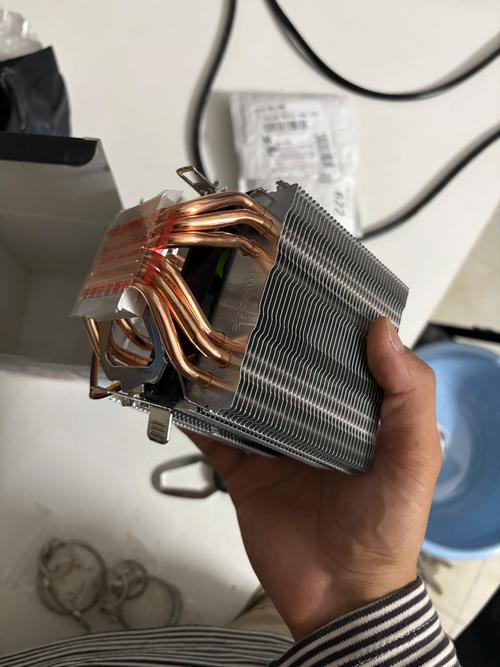 显卡散热怎么选？风冷vs水冷避坑指南-1