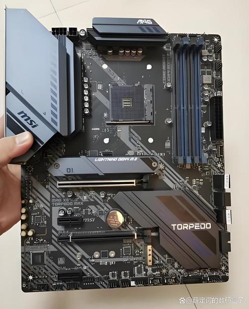 X870主板怎么选?2026年必看的3款高性价比型号推荐-2 X870主板怎么选?2026年必看的3款高性价比型号推荐-2