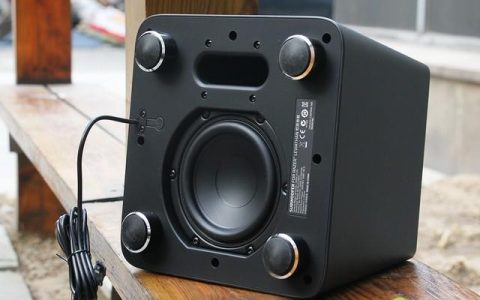 雷蛇利维坦音箱评测：桌面游戏影音性价比之选
