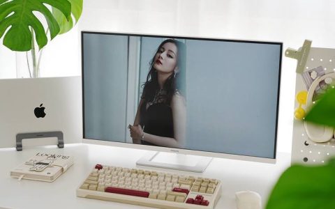 3套显示器桌面搭配方案，从简约到电竞风全攻略