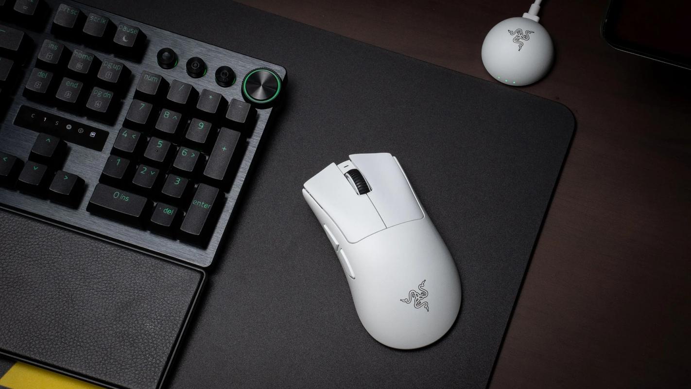 雷蛇毒蝰V4 Pro评测：4K无线竞技鼠标值不值得买？-4