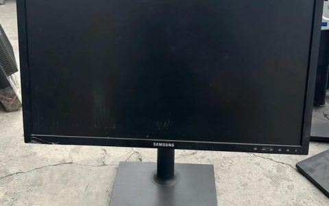 三星Odyssey显示器深度评测：画质、游戏与避坑指南