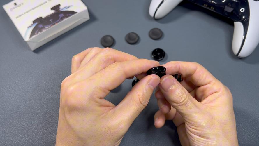 PS5摇杆帽怎么选？5分钟看懂材质、手感与防滑避坑指南-5