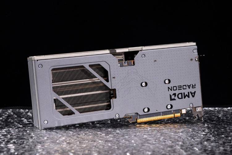 RX 9060评测：性能炸裂还是中规中矩？实测告诉你答案-5