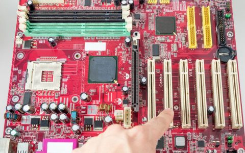 Z890主板实测：性能提升明显，这3个升级点值得升级吗？