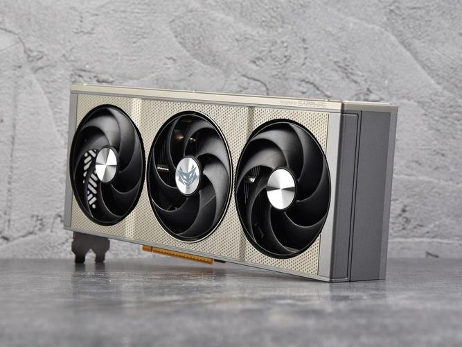 RX 9060 XT首发评测：性能提升多少？值不值得入手？-3