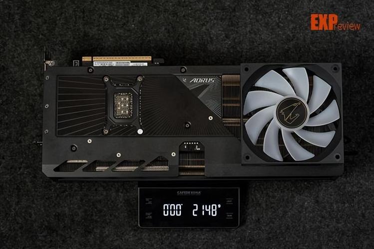 技嘉AORUS显卡怎么选?看完这篇2026选购指南不踩坑-3 技嘉AORUS显卡怎么选?看完这篇2026选购指南不踩坑-3
