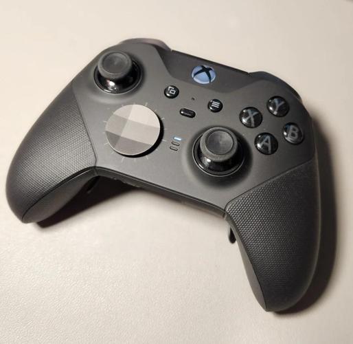 Xbox精英手柄怎么选？一篇看懂各代区别与购买建议-3