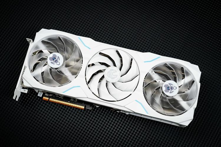 RX 9000系列性能炸裂？实测告诉你到底值不值得买