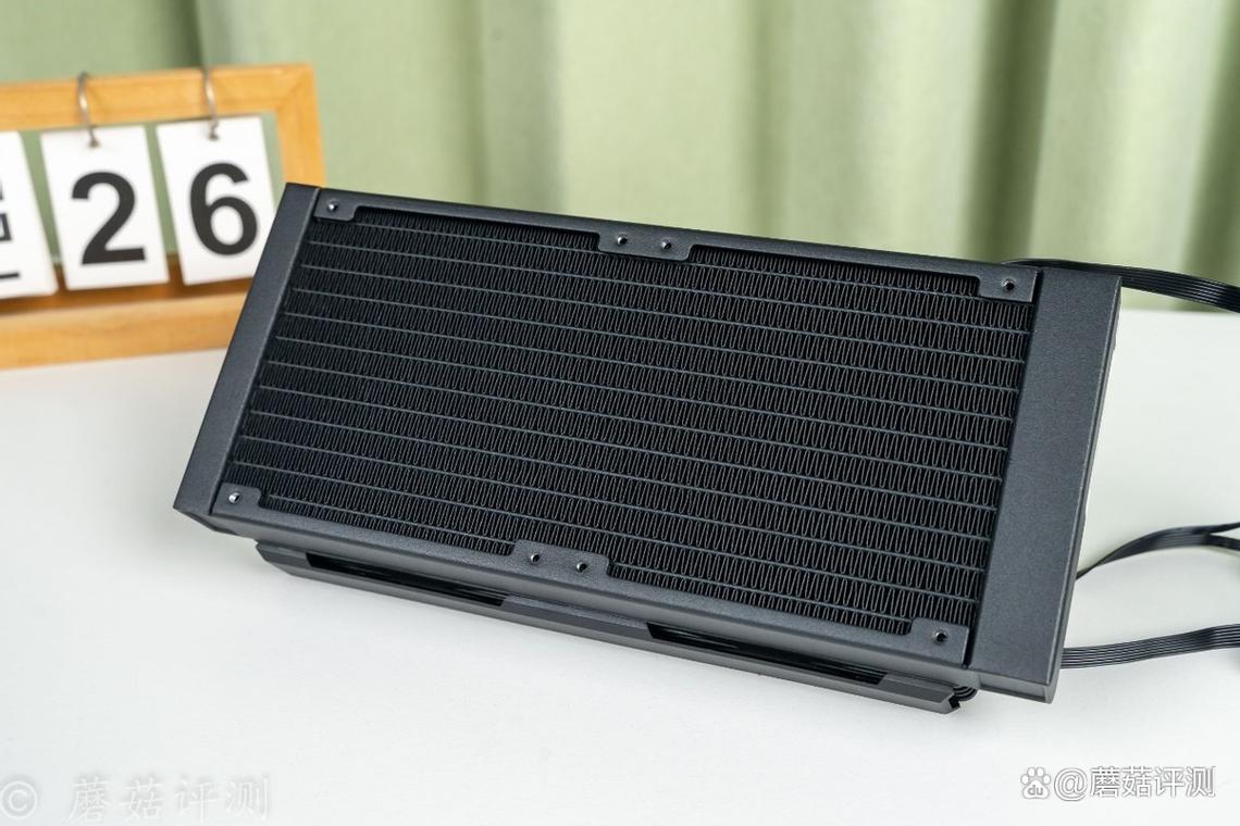 LCD水冷散热真有那么神？实测3款热门型号告诉你-5