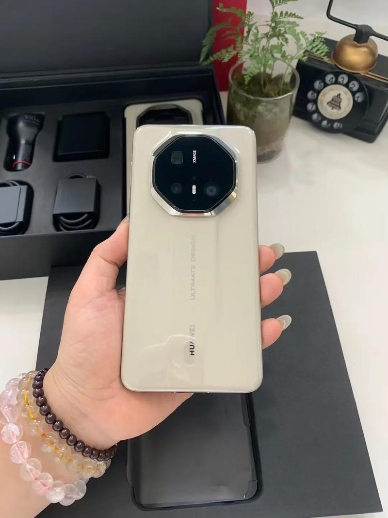 华为 Mate 70 RS 非凡大师 - 超高端旗舰手机_百科资料-5