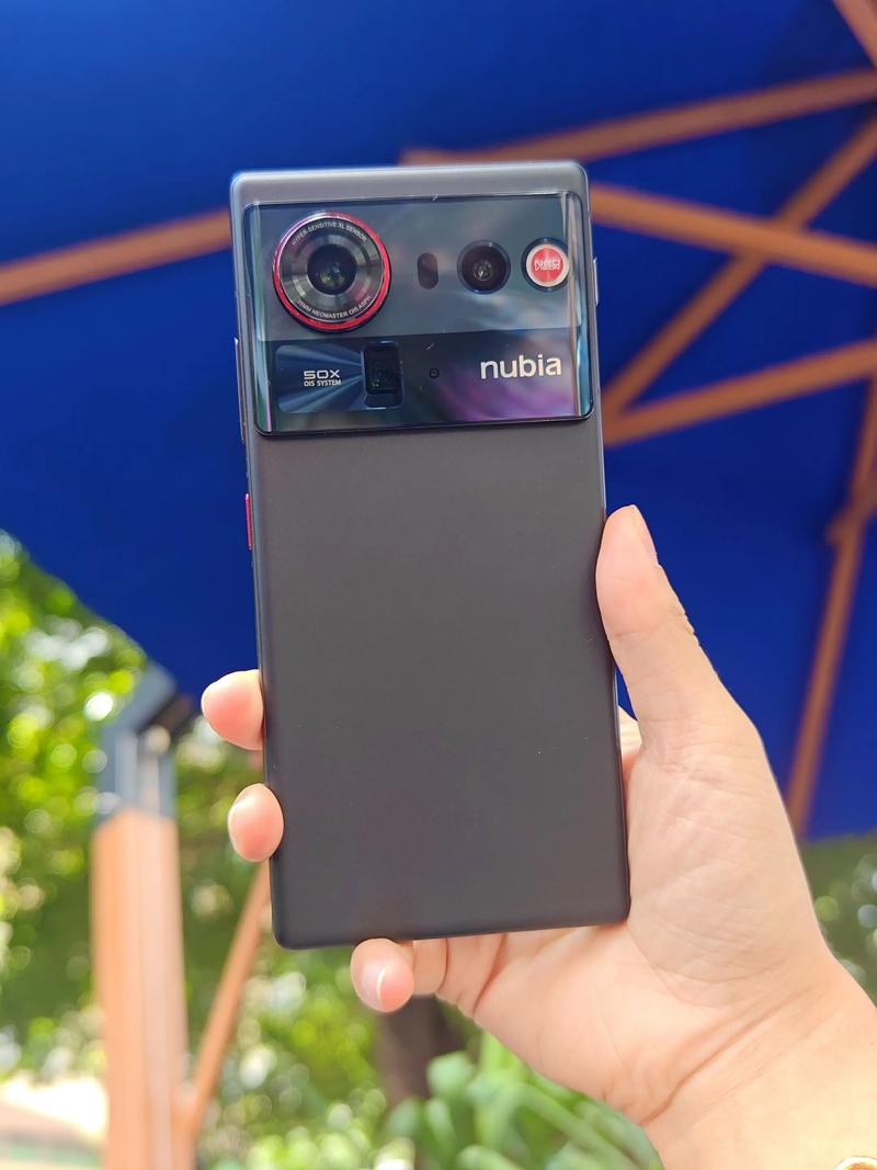 nubia Z80 Ultra - 全面屏影像旗舰手机_资料集锦-3 nubia Z80 Ultra - 全面屏影像旗舰手机_资料集锦-3