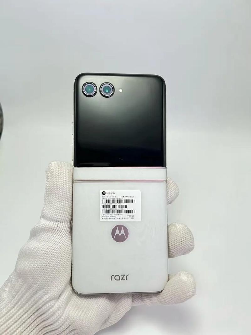 摩托罗拉 RAZR V10 – 翻盖折叠手机_资料手册