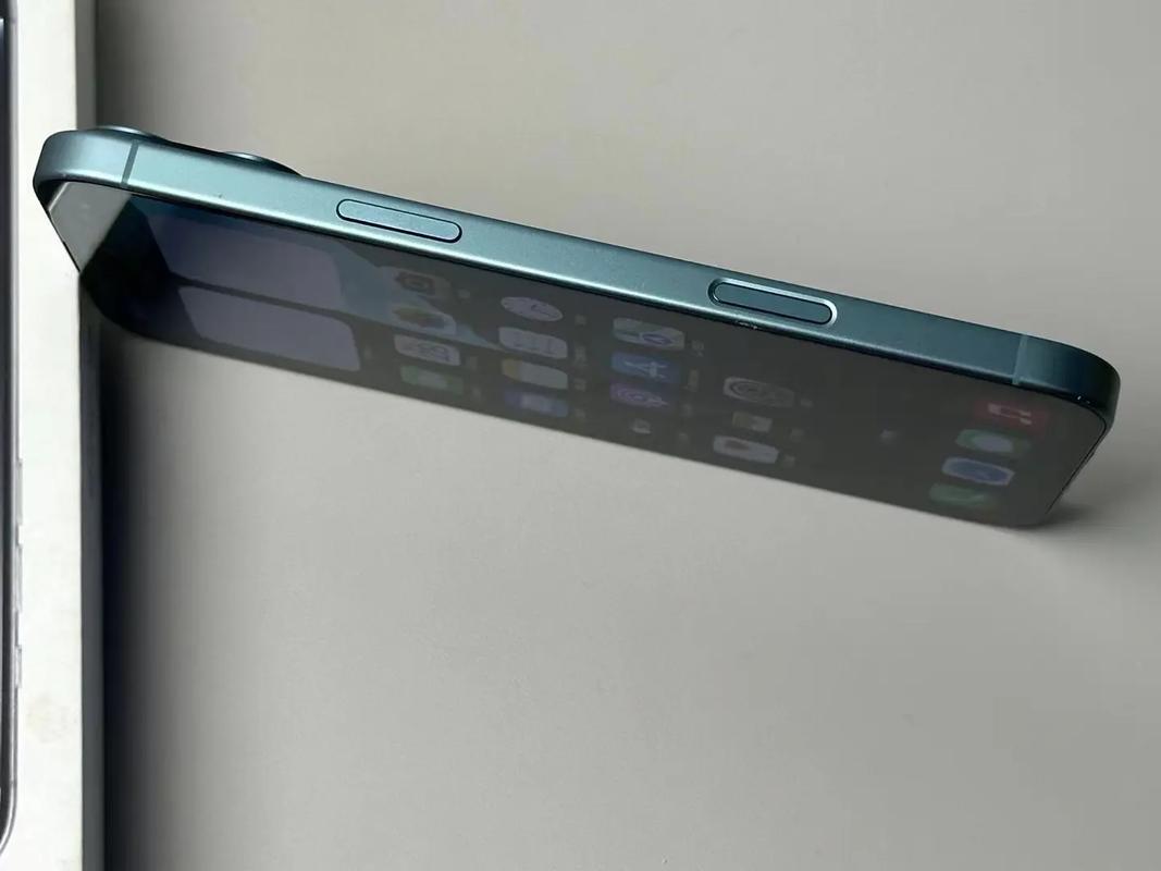 iPhone 16 Plus - 大屏旗舰智能手机_资料库-5 iPhone 16 Plus - 大屏旗舰智能手机_资料库-5