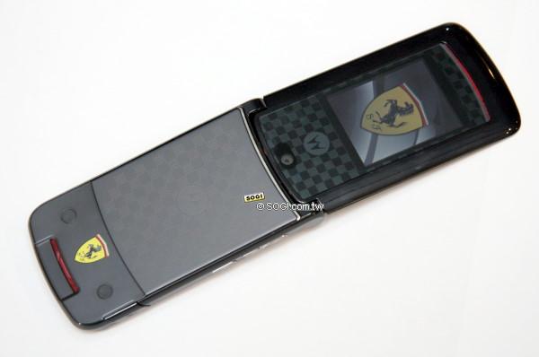 摩托罗拉 RAZR V9 - 经典翻盖手机_百科资料-5 摩托罗拉 RAZR V9 - 经典翻盖手机_百科资料-5