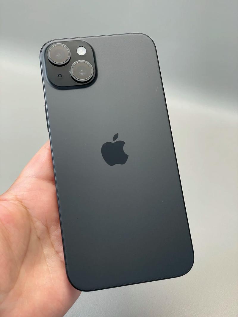 iPhone 15 Plus - 大屏旗舰智能手机_资料库-5