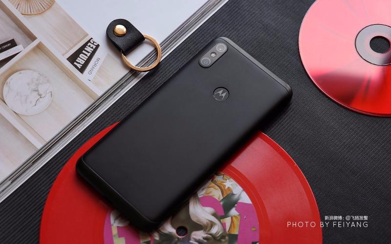 摩托罗拉 Moto P30 Note - 大屏长续航手机_资料手册-4