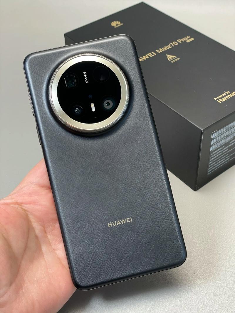 华为 Mate 70 Pro+ – 超聚光影像旗舰手机_资料库