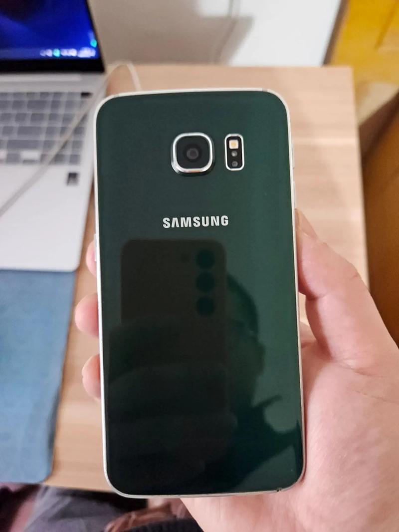 Galaxy S6 Edge+ - 双曲面屏旗舰手机_资料手册-5 Galaxy S6 Edge+ - 双曲面屏旗舰手机_资料手册-5