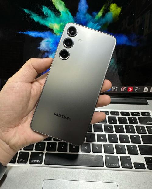 Galaxy S24 FE 5G S7210 - 高刷旗舰智能手机_资料库-2 Galaxy S24 FE 5G S7210 - 高刷旗舰智能手机_资料库-2