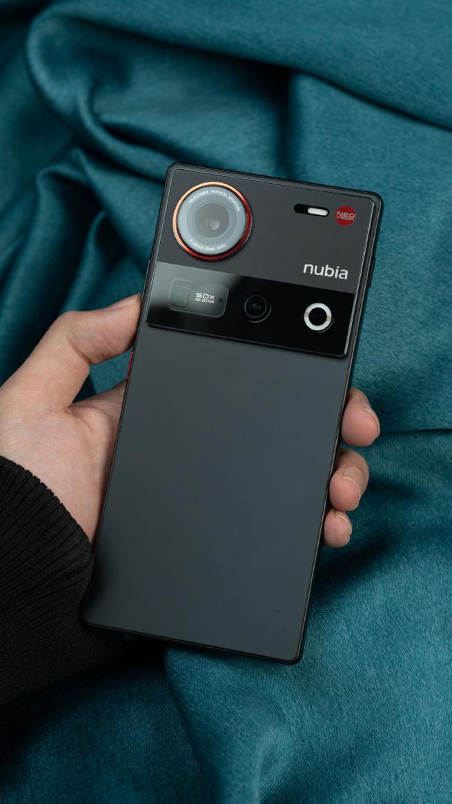 nubia Z70 Ultra - 全面屏影像旗舰手机_资料库-3