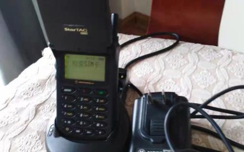 摩托罗拉 WX180 – 经典直板手机_资料手册