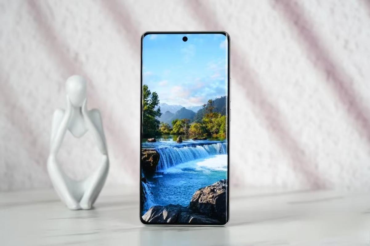 realme GT Neo7 - 电竞旗舰手机_资料手册-5