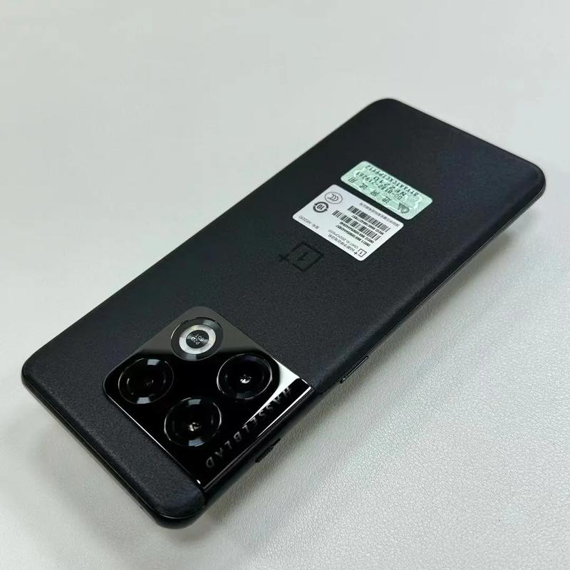 一加10 Pro - 哈苏影像旗舰手机_百科资料-5