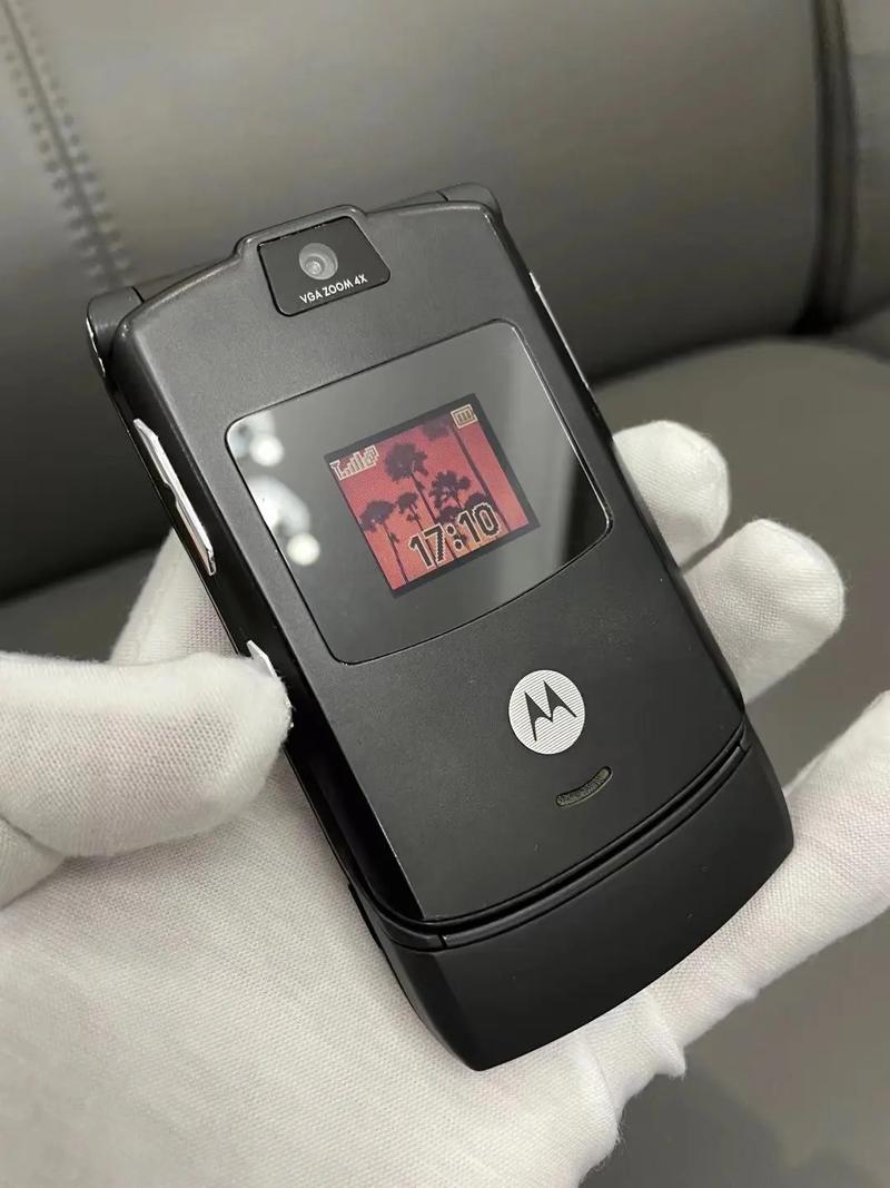 摩托罗拉 Motorola Signature - 经典商务智能手机_百科资料-2